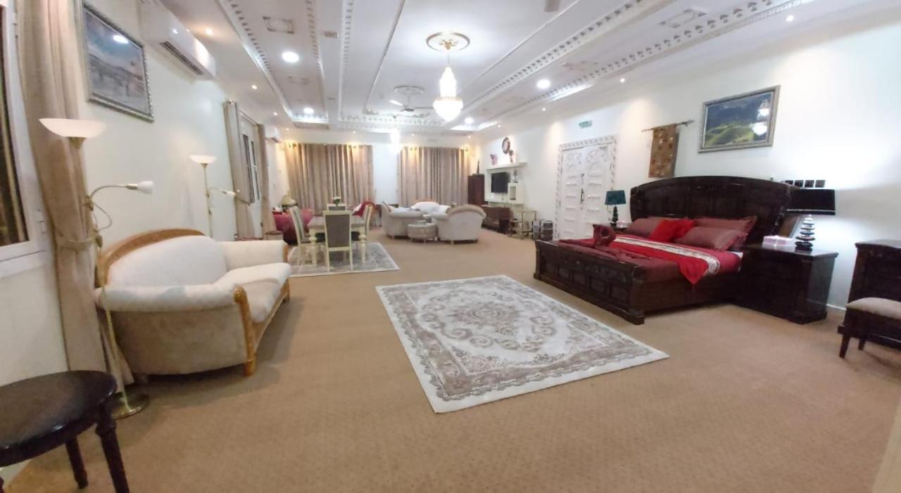 Sur Bandar Al Ayjah Hotel Apartments Ngoại thất bức ảnh