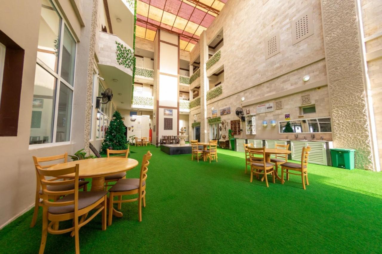 Sur Bandar Al Ayjah Hotel Apartments Ngoại thất bức ảnh