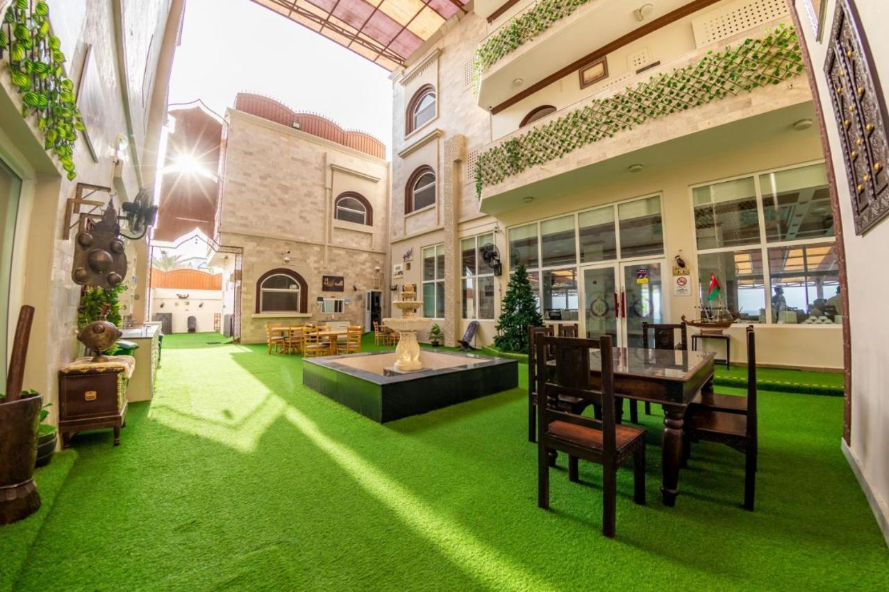 Sur Bandar Al Ayjah Hotel Apartments Ngoại thất bức ảnh