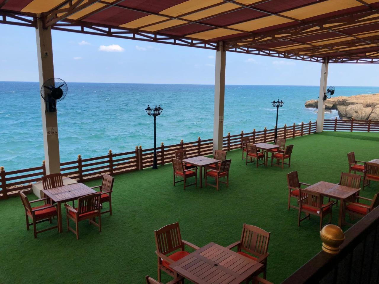Sur Bandar Al Ayjah Hotel Apartments Ngoại thất bức ảnh