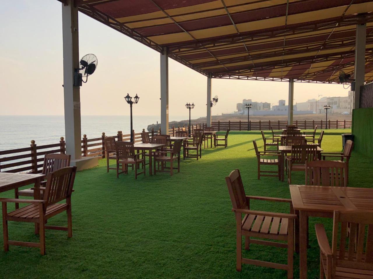 Sur Bandar Al Ayjah Hotel Apartments Ngoại thất bức ảnh