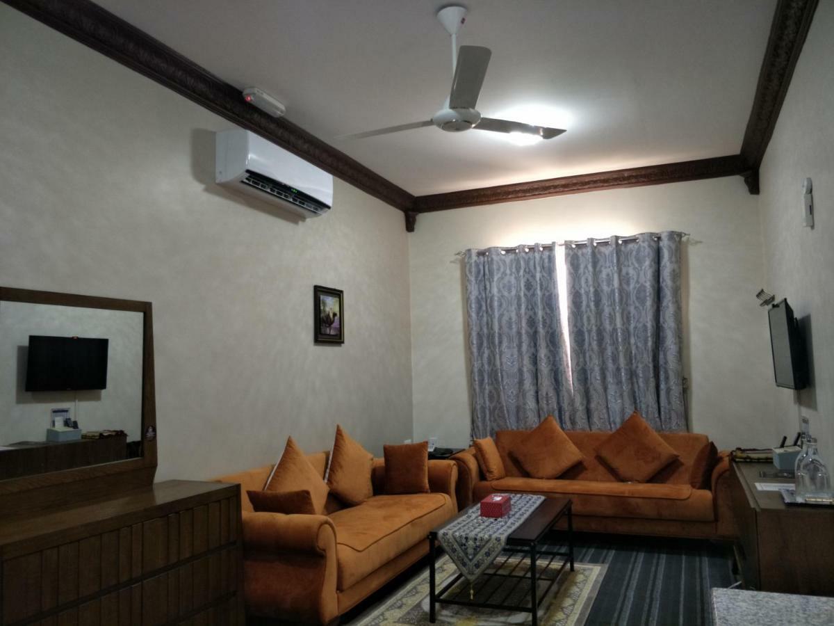Sur Bandar Al Ayjah Hotel Apartments Ngoại thất bức ảnh