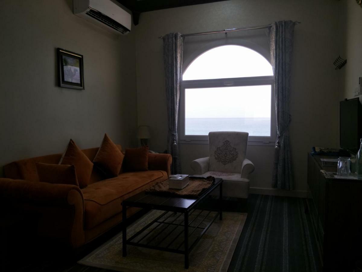 Sur Bandar Al Ayjah Hotel Apartments Ngoại thất bức ảnh