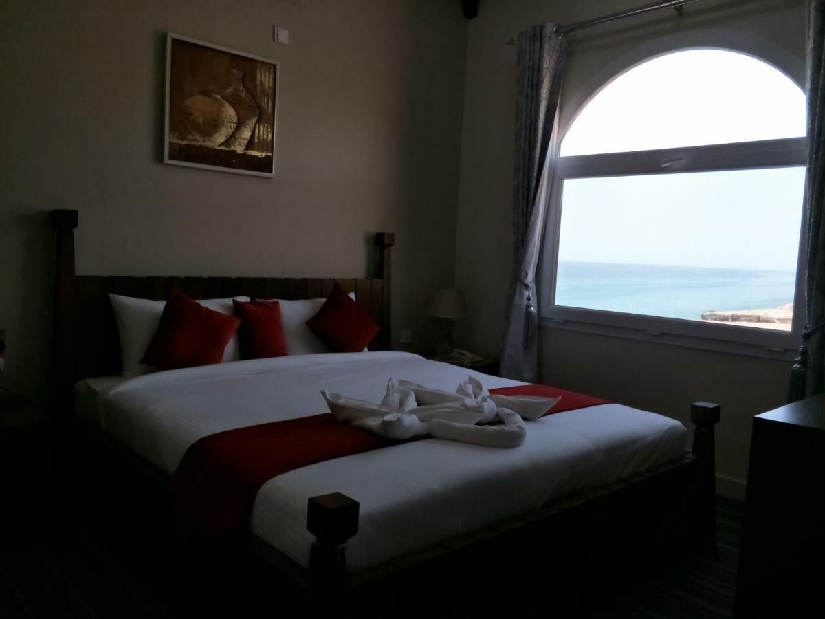 Sur Bandar Al Ayjah Hotel Apartments Ngoại thất bức ảnh