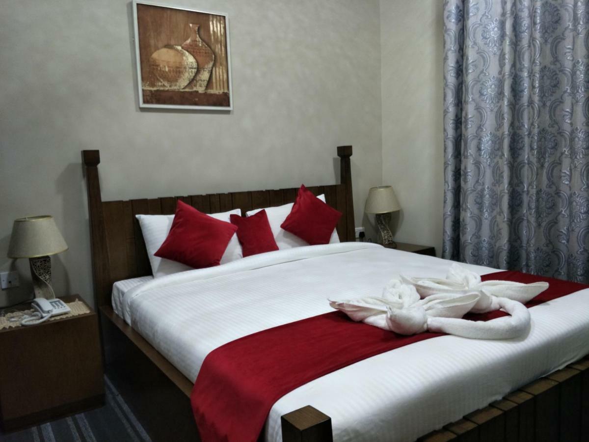 Sur Bandar Al Ayjah Hotel Apartments Ngoại thất bức ảnh
