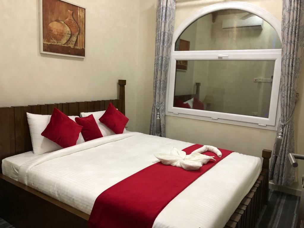 Sur Bandar Al Ayjah Hotel Apartments Ngoại thất bức ảnh